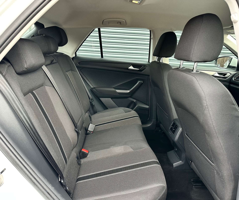 Volkswagen T-Roc S Silver #28