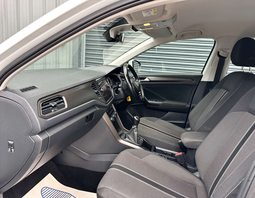 Volkswagen T-Roc S Silver #33