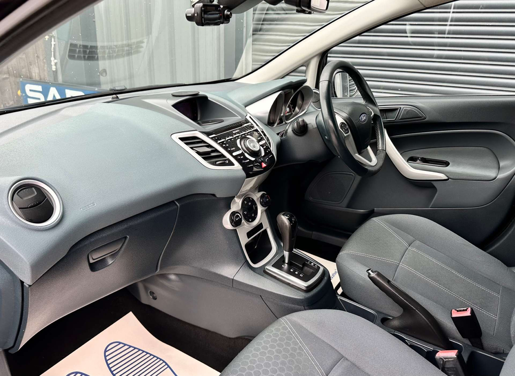 Ford Fiesta 1.25 82Ps Edge Hatchback Silver #22