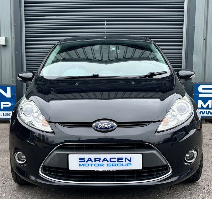 Ford Fiesta 1.25 82Ps Edge Hatchback Silver #2