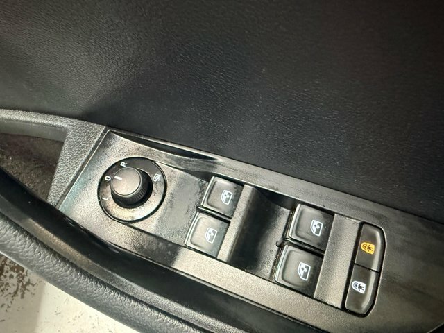Skoda Superb 2.0 Tdi Cr Se L Executive White #32