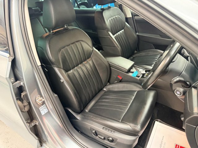Skoda Superb 2.0 Tdi Cr Se L Executive White #33