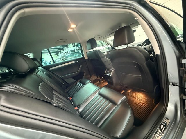 Skoda Superb 2.0 Tdi Cr Se L Executive White #34