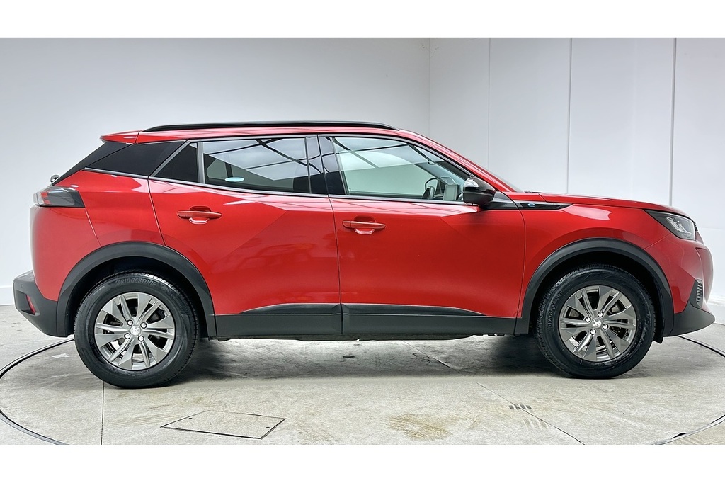 Peugeot e-2008 Active Premium Red #4