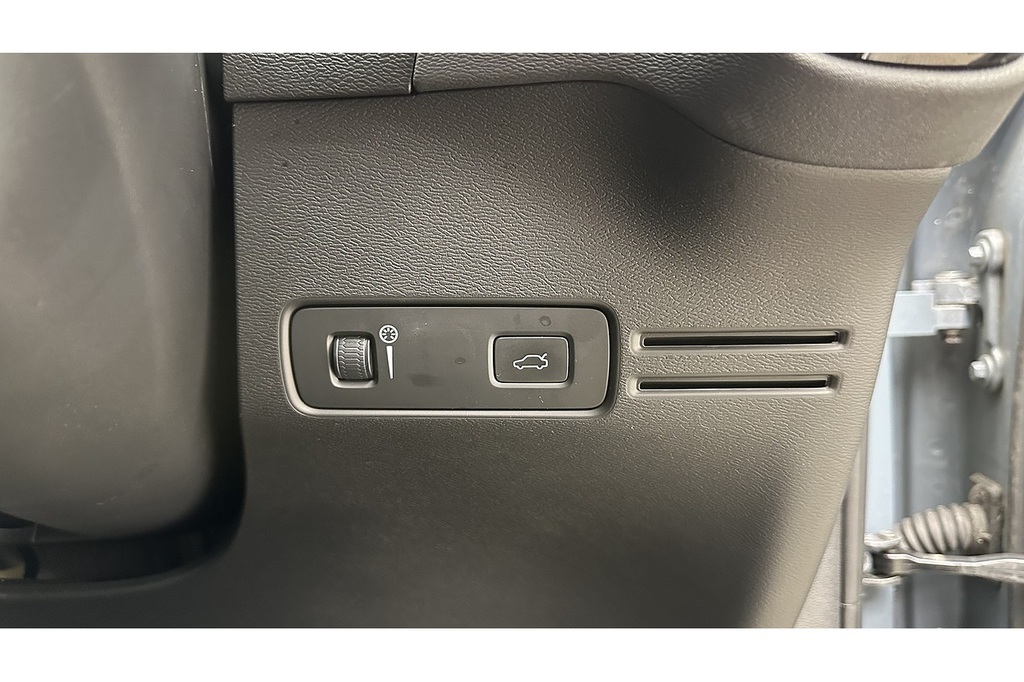 Volvo XC40 R-design Pro D3 White #33