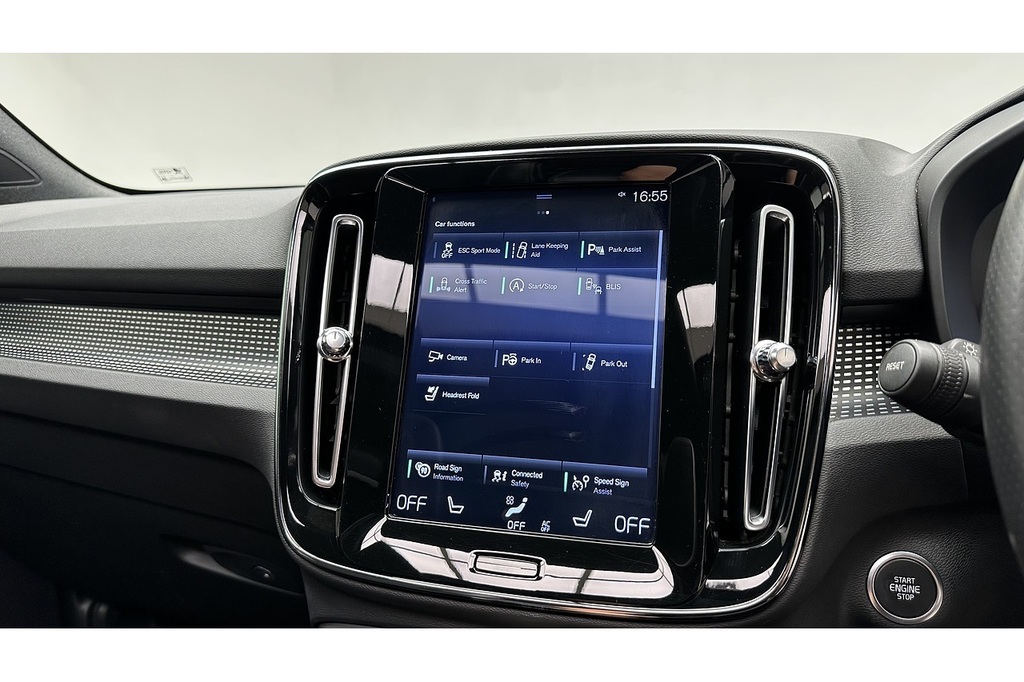 Volvo XC40 R-design Pro D3 White #40