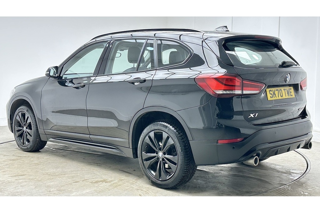 BMW X1 18D Sport Black #5