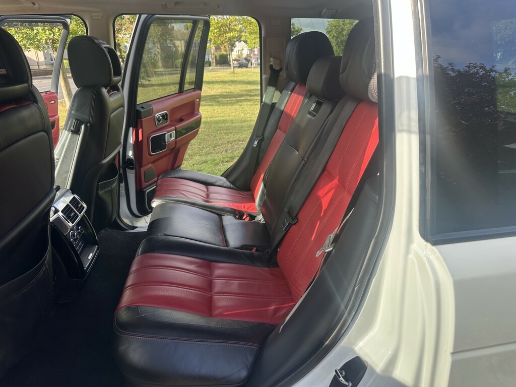 Land Rover Range Rover Td V8 Vogue Se Suv Black #14