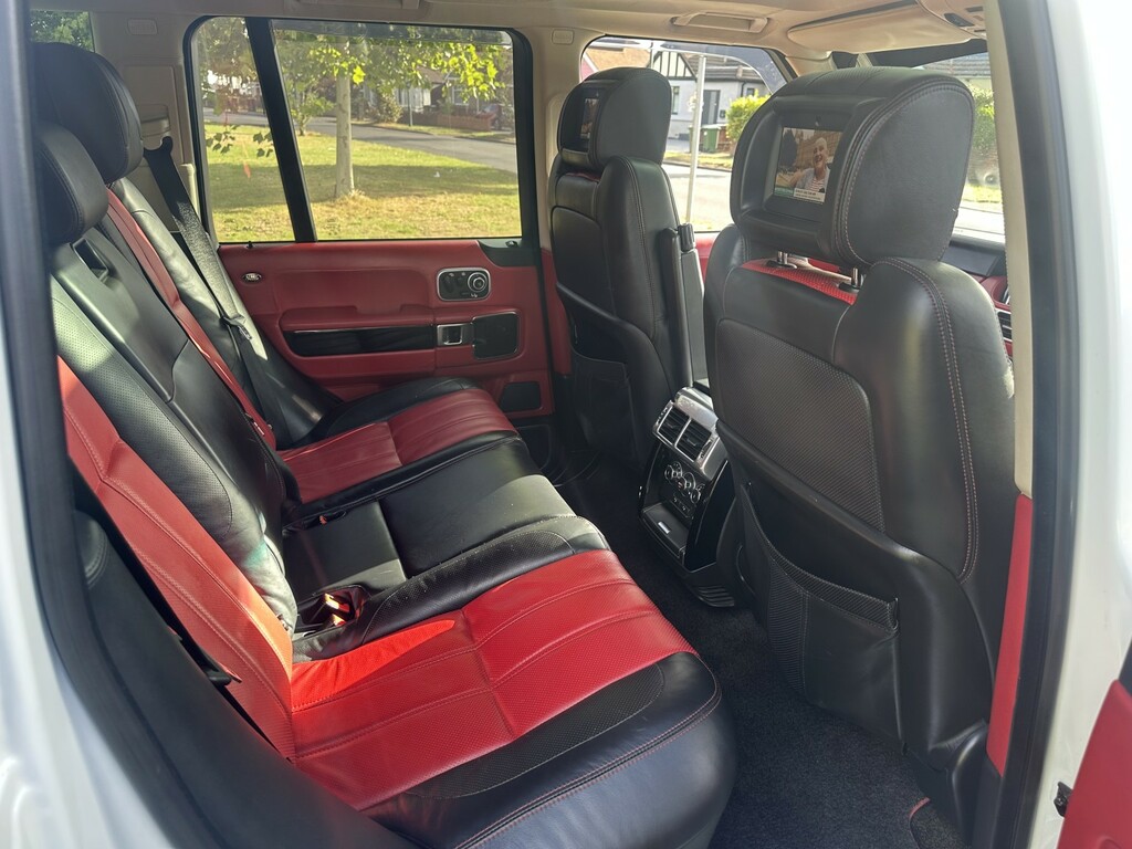 Land Rover Range Rover Td V8 Vogue Se Suv Black #12