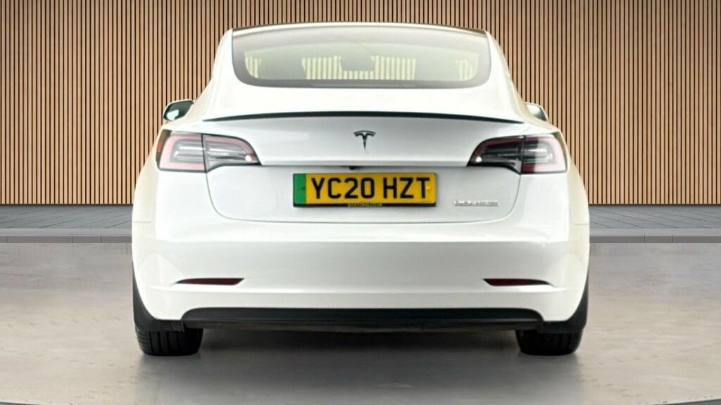 Tesla Model 3 Dual Motor Performance Saloon YC20HZT White #4