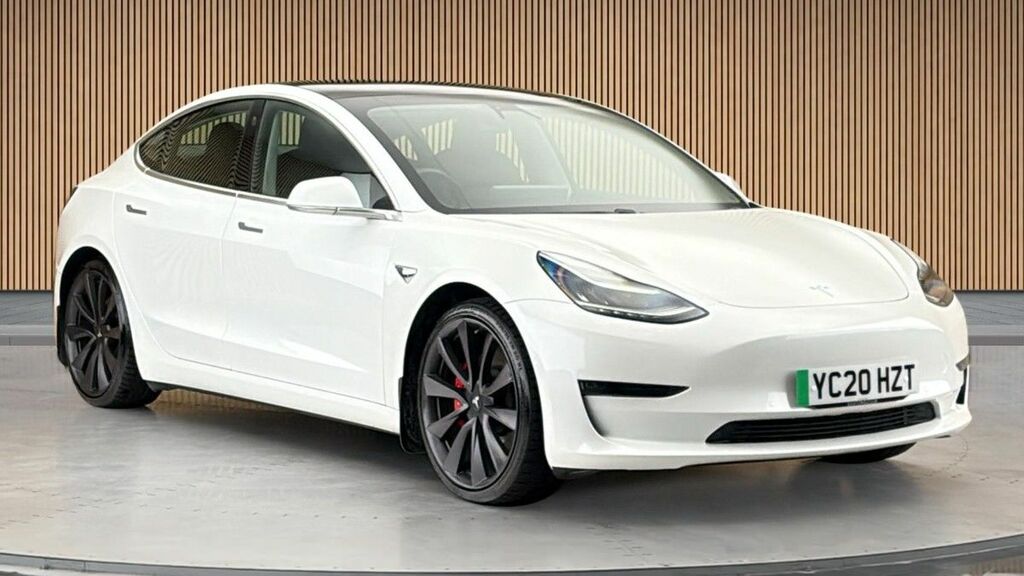 Tesla Model 3 Dual Motor Performance Saloon YC20HZT White