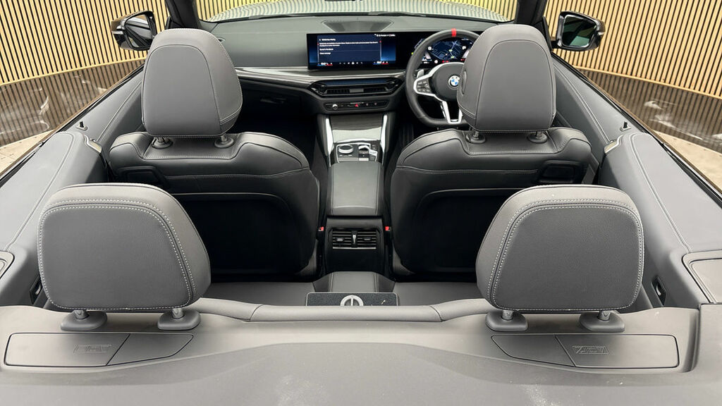 BMW 4 Series 3.0 M440i Mht Convertible Hybrid X  #4