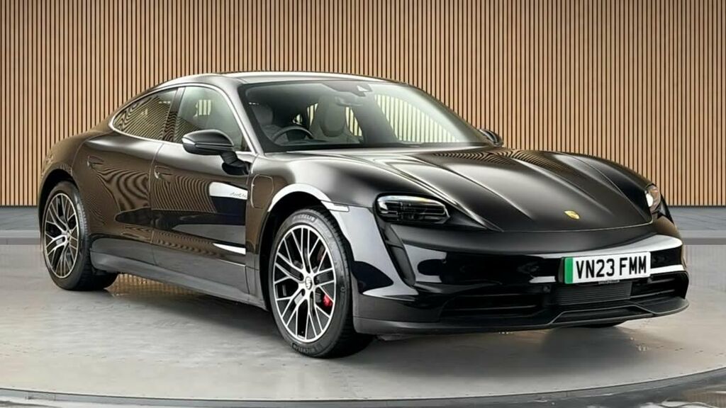 Porsche Taycan Performance Plus 93.4Kwh 4S Saloon Au 
