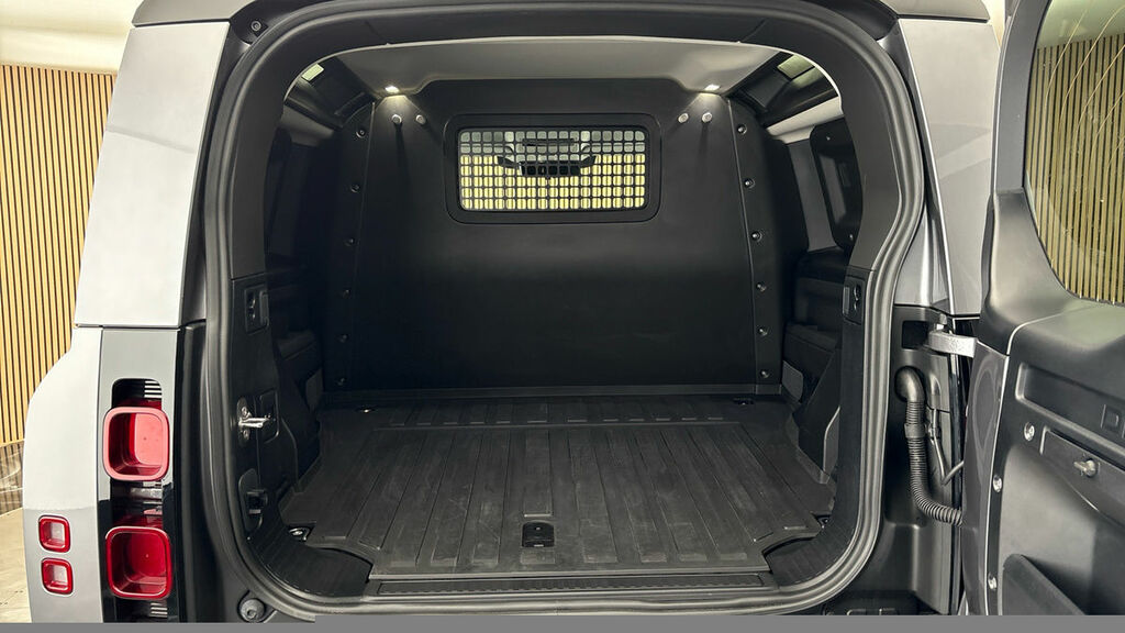 Land Rover Defender 90 3.0 D250 Hard Top X-dynamic Hse Black #10