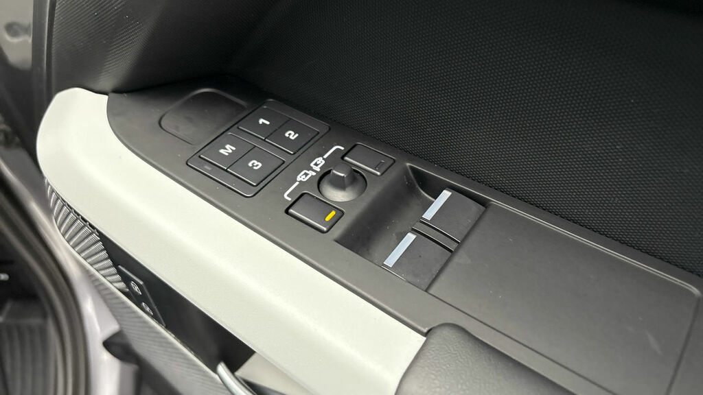 Land Rover Defender 90 3.0 D250 Hard Top X-dynamic Hse Black #24