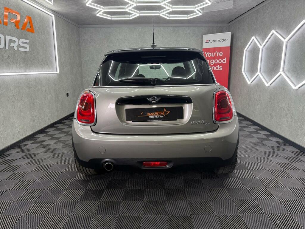 Mini Hatch 1.5 Cooper - Dealer Demo 1 Private Owner White #15