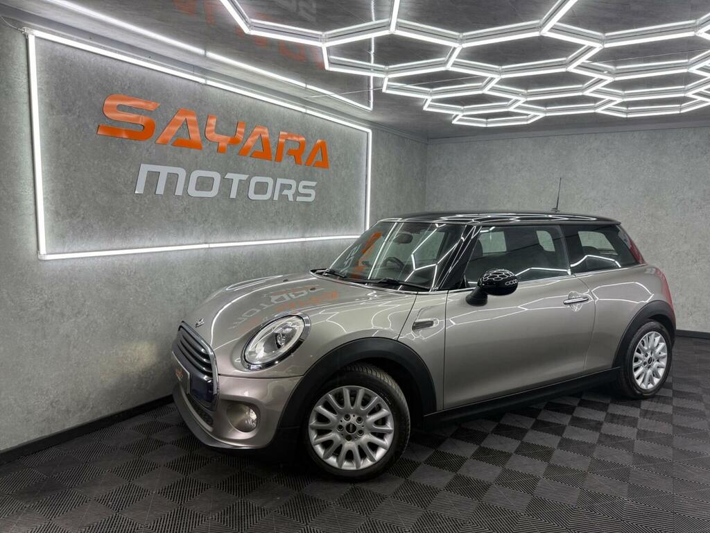 Mini Hatch 1.5 Cooper - Dealer Demo 1 Private Owner White #1
