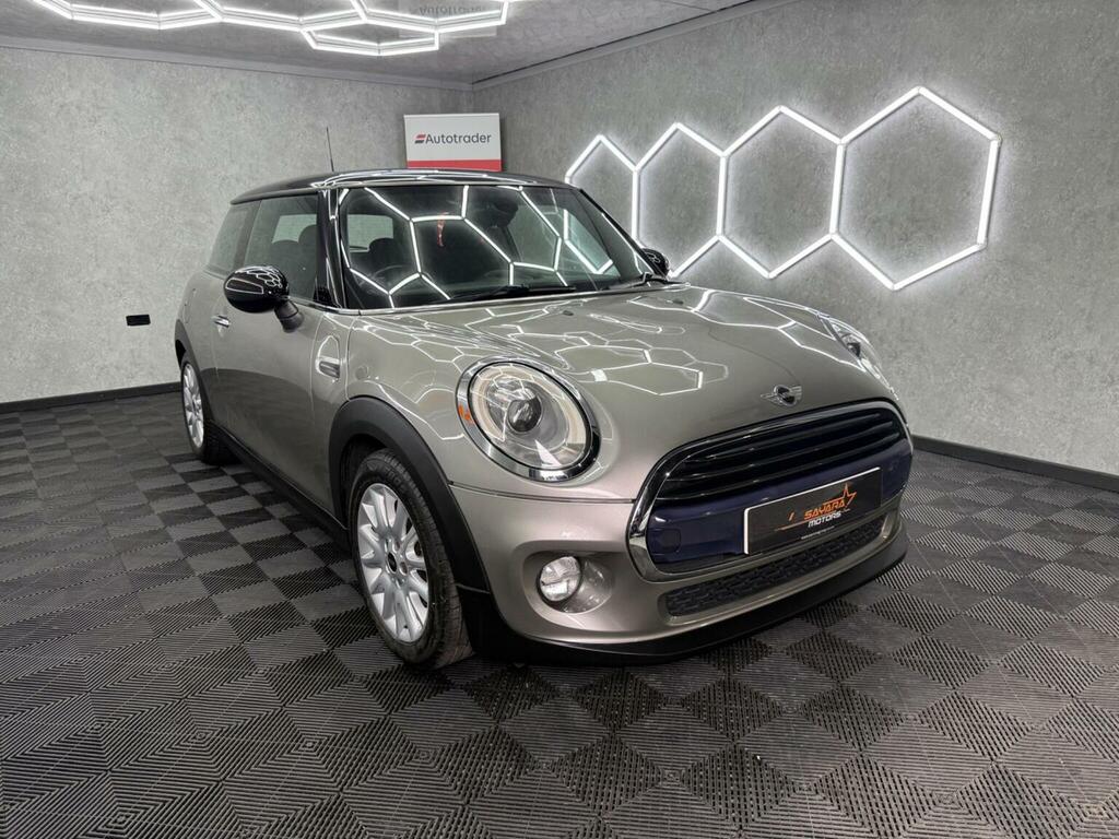 Mini Hatch 1.5 Cooper - Dealer Demo 1 Private Owner White #4