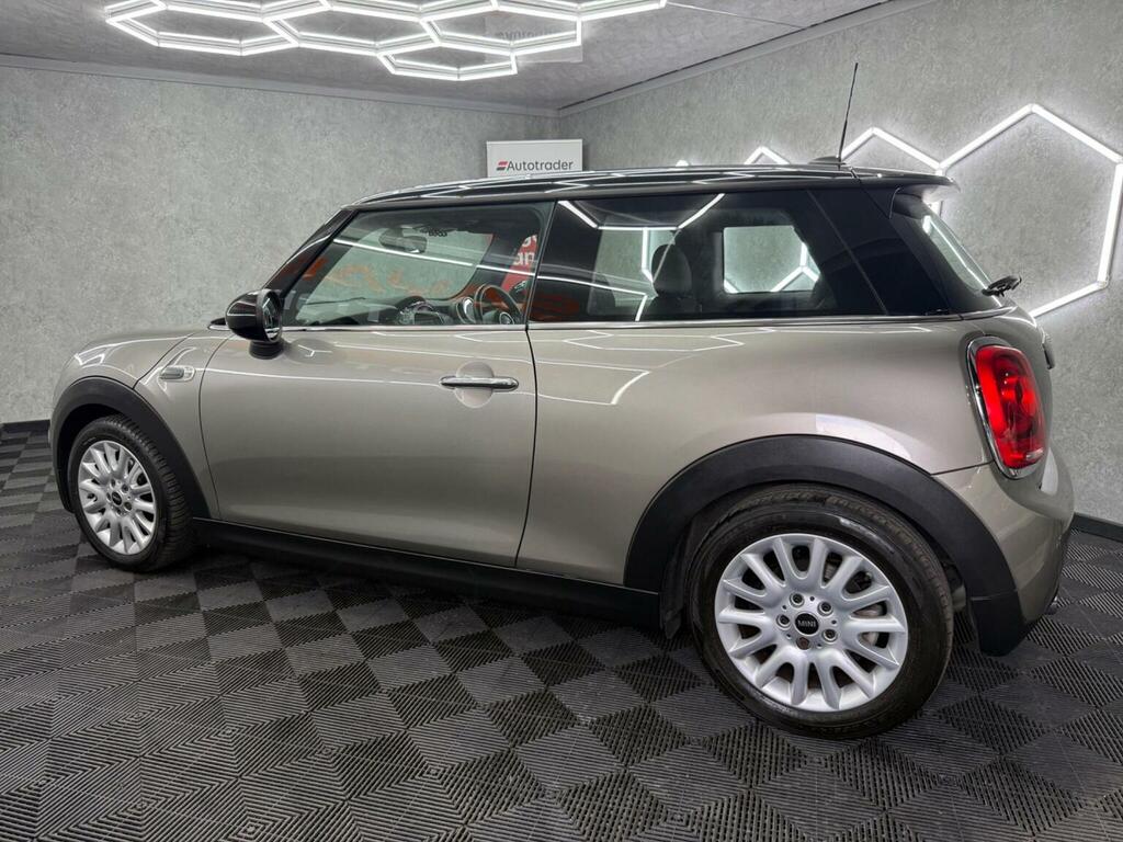 Mini Hatch 1.5 Cooper - Dealer Demo 1 Private Owner White #12