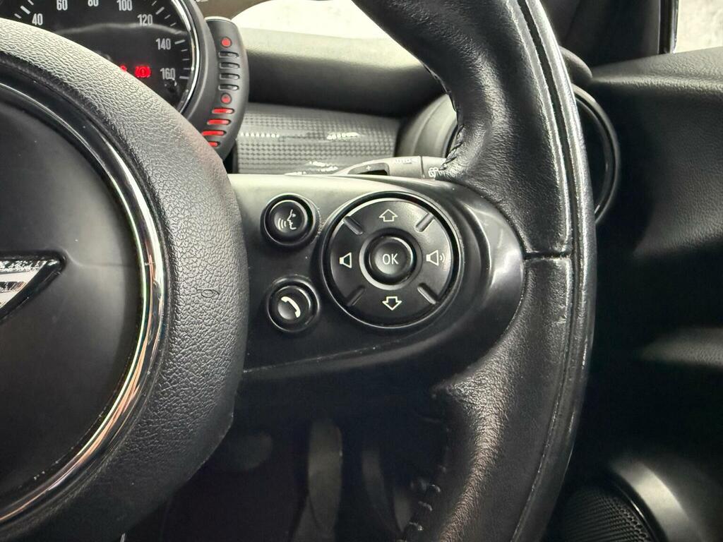 Mini Hatch 1.5 Cooper - Dealer Demo 1 Private Owner White #28