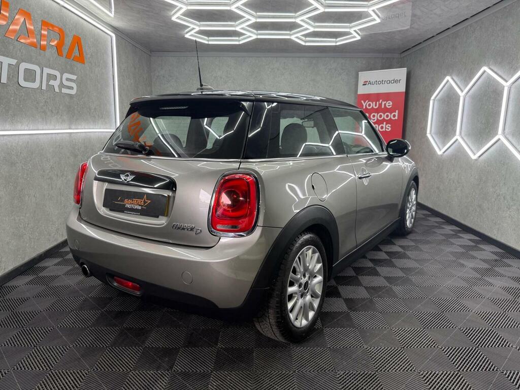 Mini Hatch 1.5 Cooper - Dealer Demo 1 Private Owner White #9