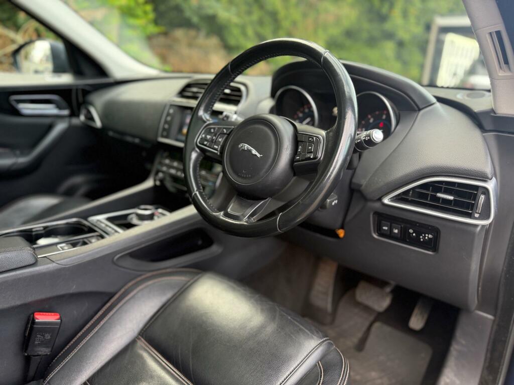 Jaguar F-Pace Prestige Blue #3