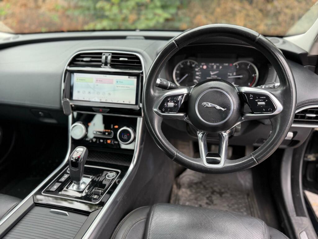 Jaguar XE 2.0D 180 R Sport Silver #221