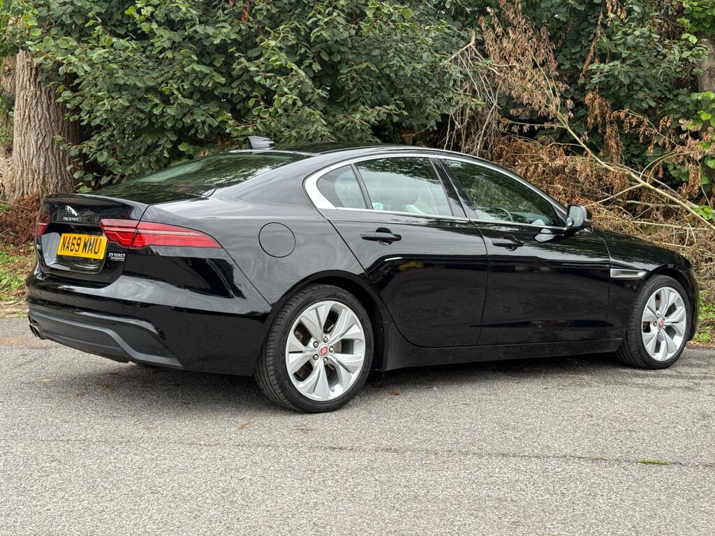 Jaguar XE 2.0D 180 R Sport Silver #105