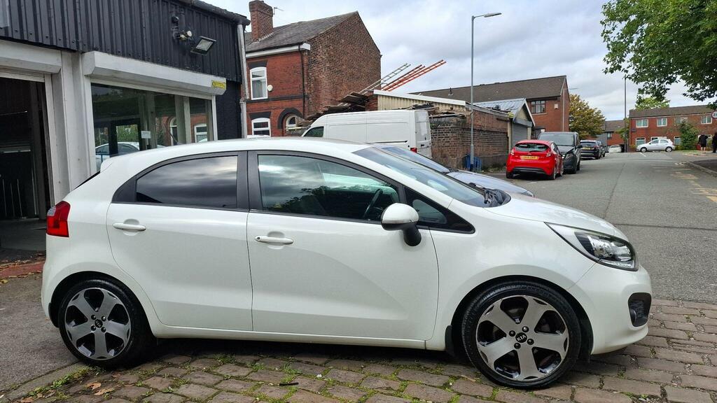 Kia RIO 1.4 3 Euro 5 White #3