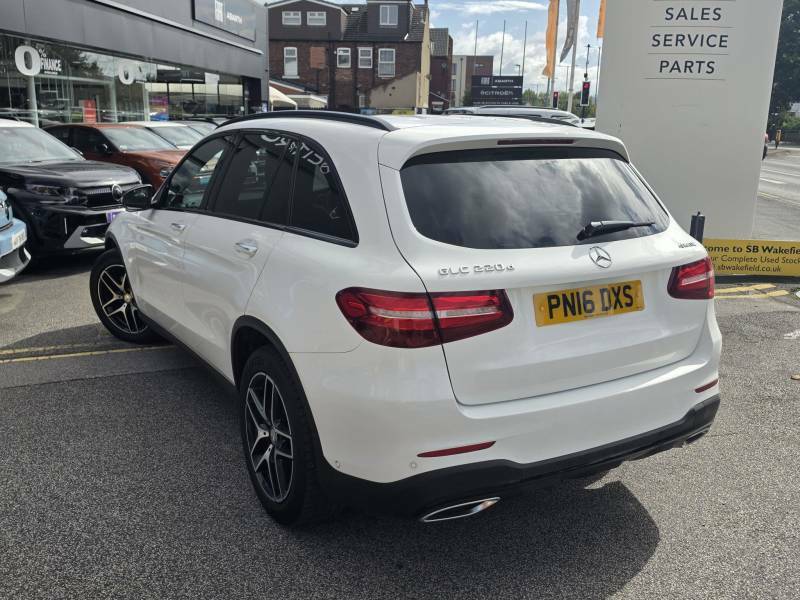 Mercedes-Benz GLC Class Glc 220D 4Matic Amg Line Premium 9G-tronic White #3