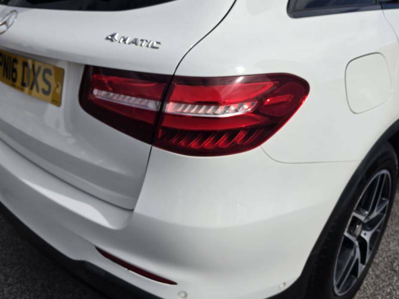 Mercedes-Benz GLC Class Glc 220D 4Matic Amg Line Premium 9G-tronic White #5