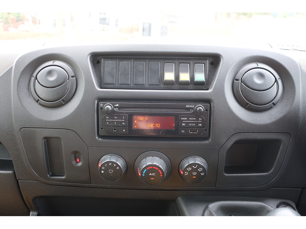 Renault Master Mm35 Energy Dci 135 Business Medium Roof Van Grey #13