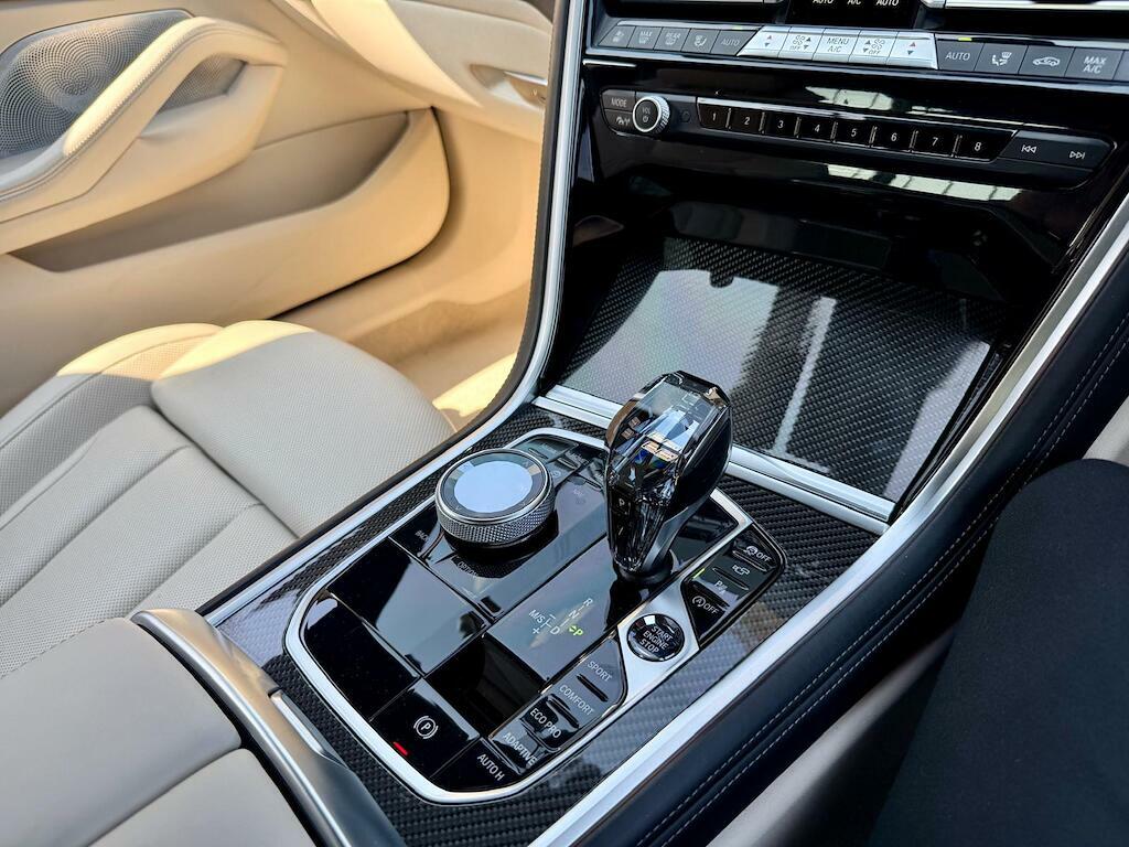 BMW 8 Series   #30