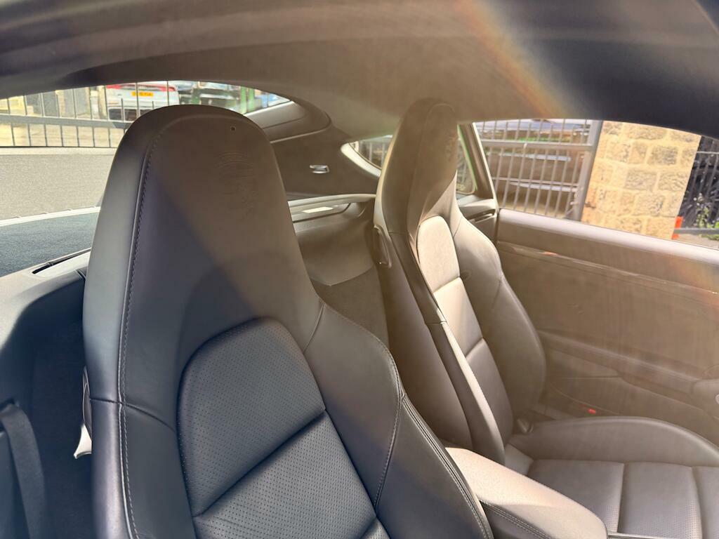 Porsche 718 Cayman 2.0 2dr Black #37