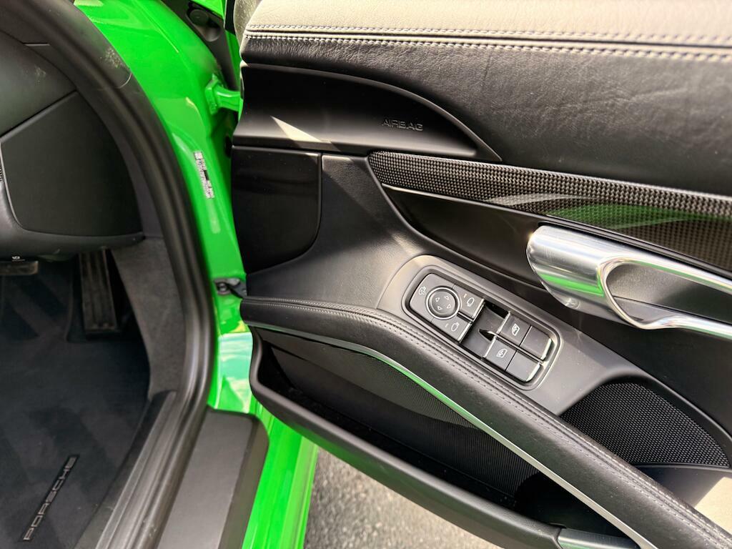 Porsche 718 Cayman 2.0 2dr Black #30