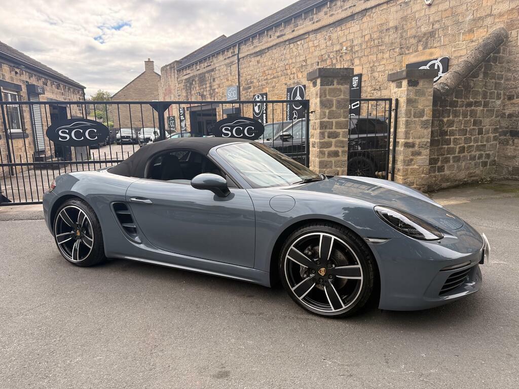 Porsche 718 Boxster 718 Boxster Gts White #11