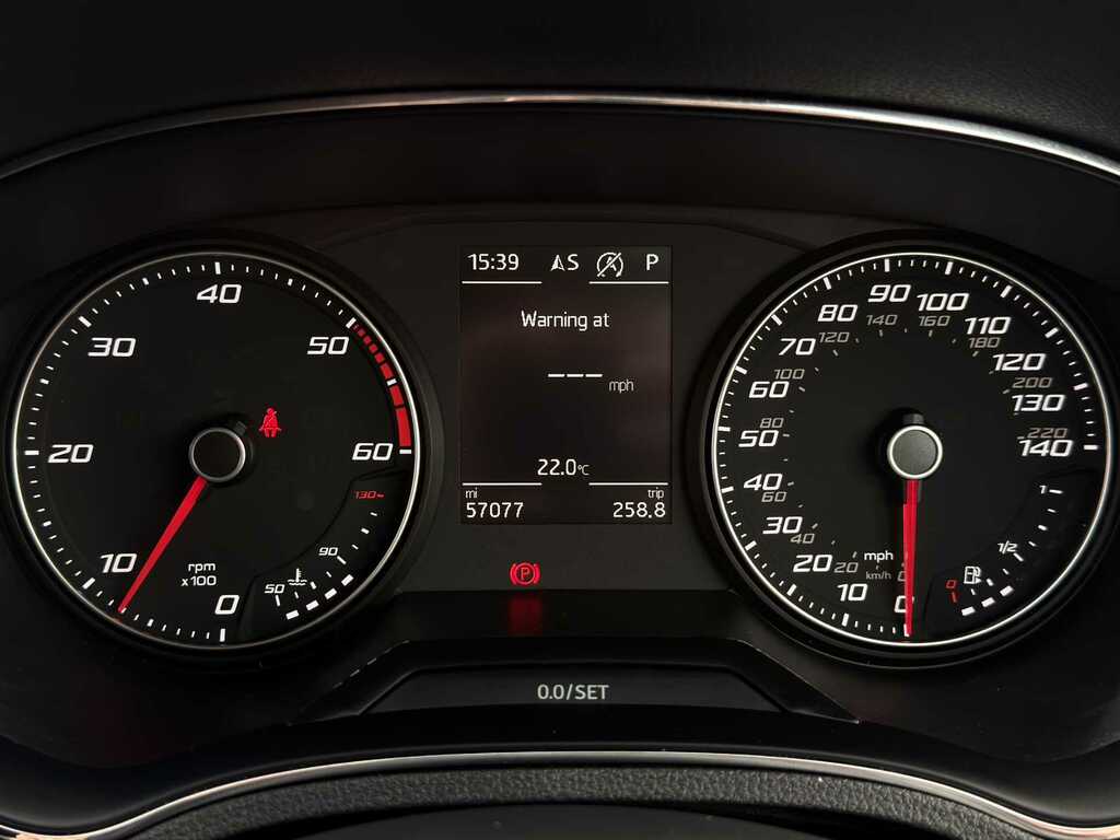 Seat Arona Se Red #25