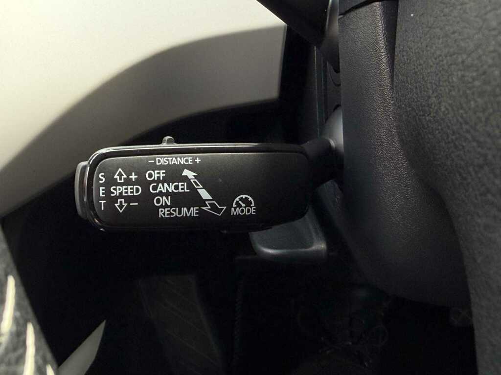 Seat Arona Se Red #38