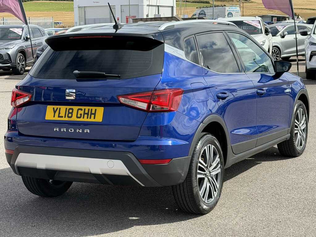 Seat Arona Se Red #7