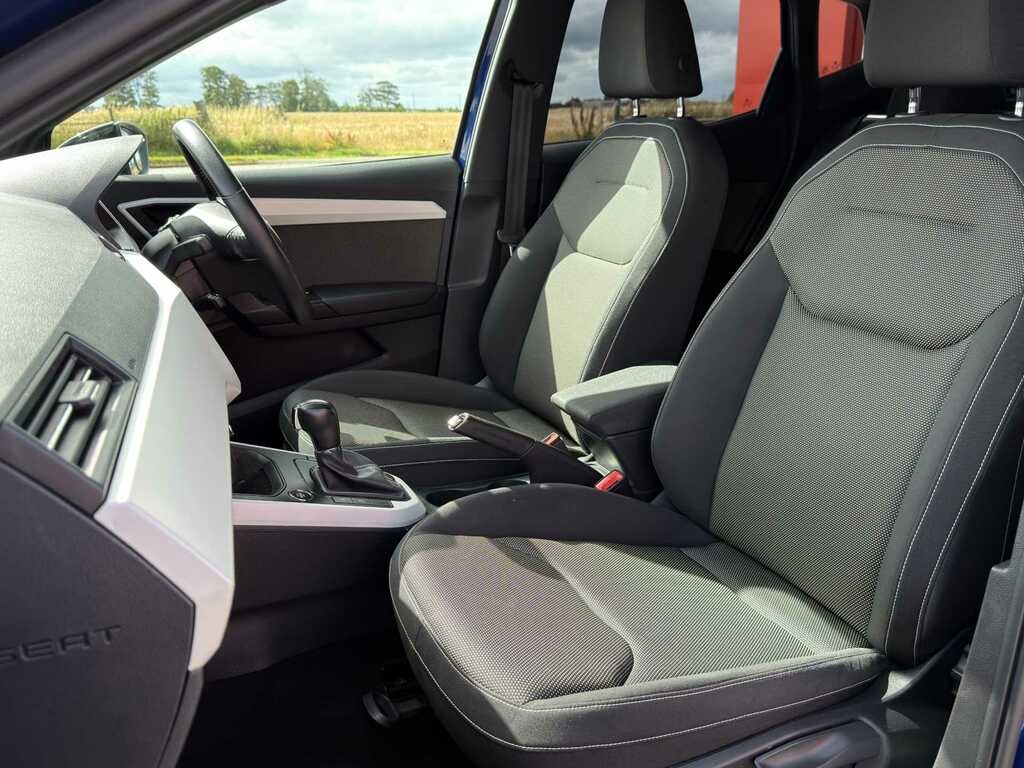 Seat Arona Se Red #13