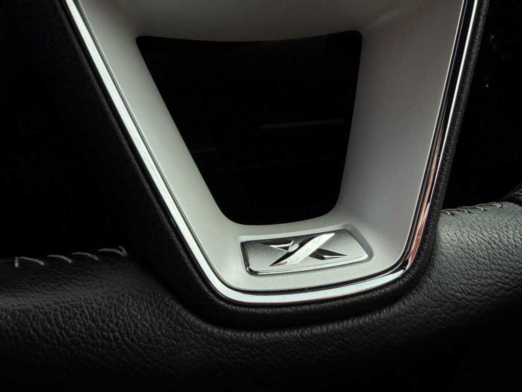 Seat Arona Se Red #33
