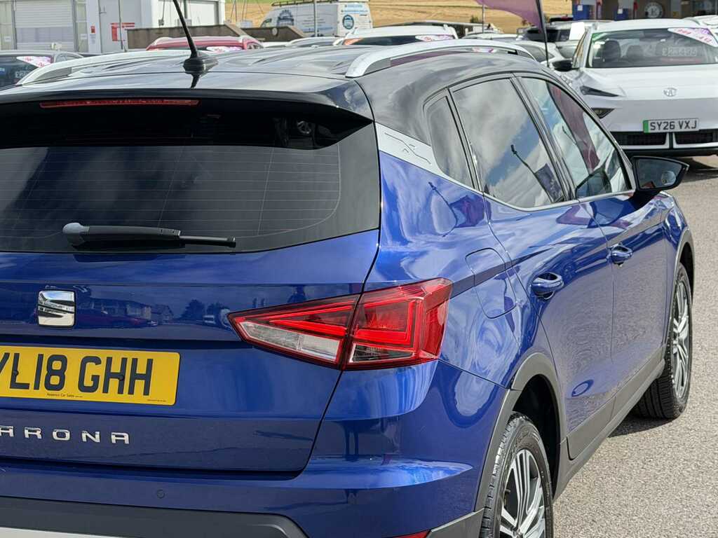 Seat Arona Se Red #9