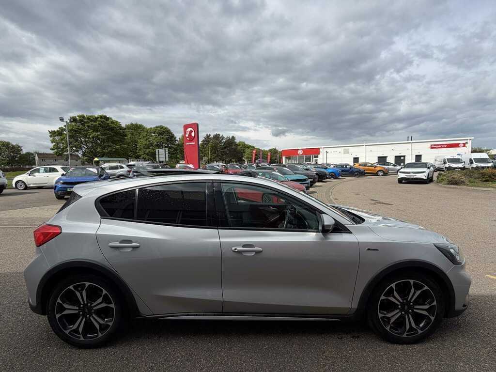 Ford Focus Active X HL19CWM #2