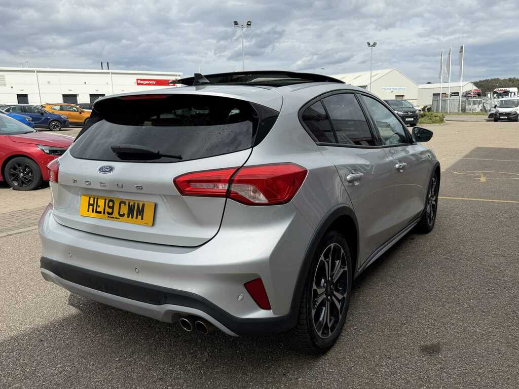 Ford Focus Active X HL19CWM #3