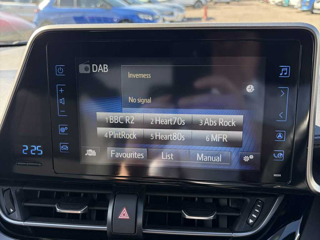 Toyota C-Hr Dynamic Silver #12
