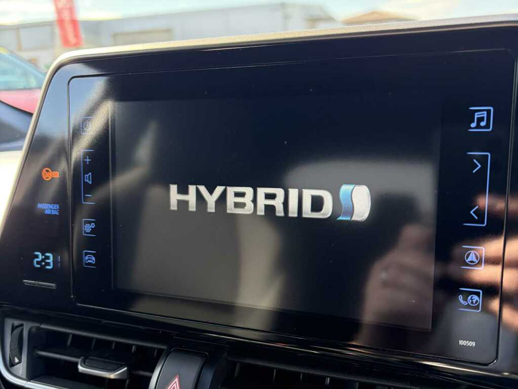 Toyota C-Hr Design Hev Cvt #3