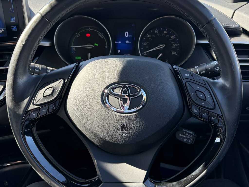 Toyota C-Hr Dynamic Silver #18