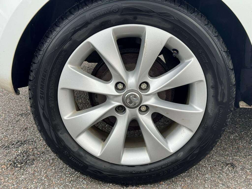Vauxhall Corsa 1.4I Ecotec Griffin Hatchback Eu  #22