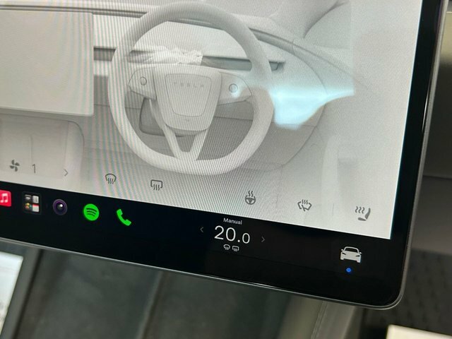 Tesla Model 3 Dual Motor Long Range Saloon 4 Blue #24