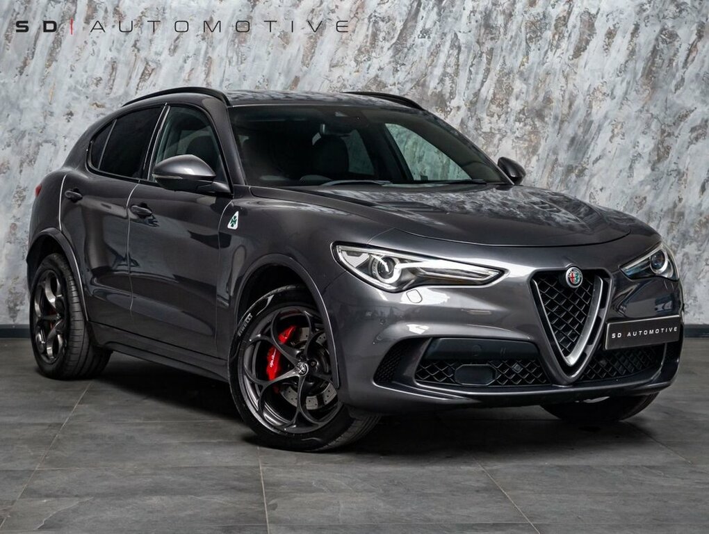 Alfa Romeo Stelvio 2.9L Quadrifoglio Grey